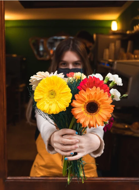Flores entregadas desde la barra de Arredondo
